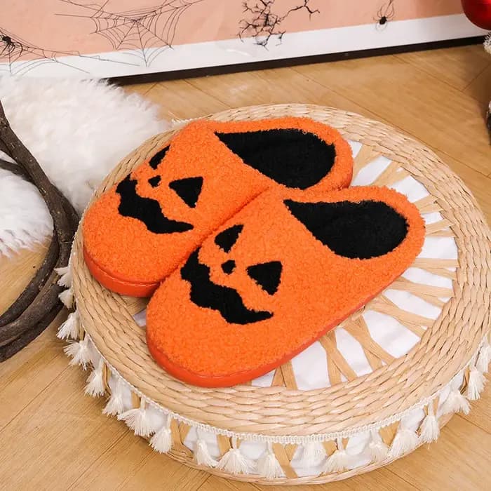Pantoufles de citrouille d'halloween confortables pour femmes, en peluche douce, antidérapantes, dia