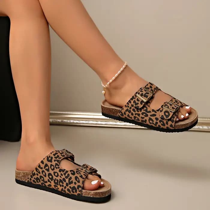 Pantoufles plates d'été légères/confortables à imprimé léopard pour femmes