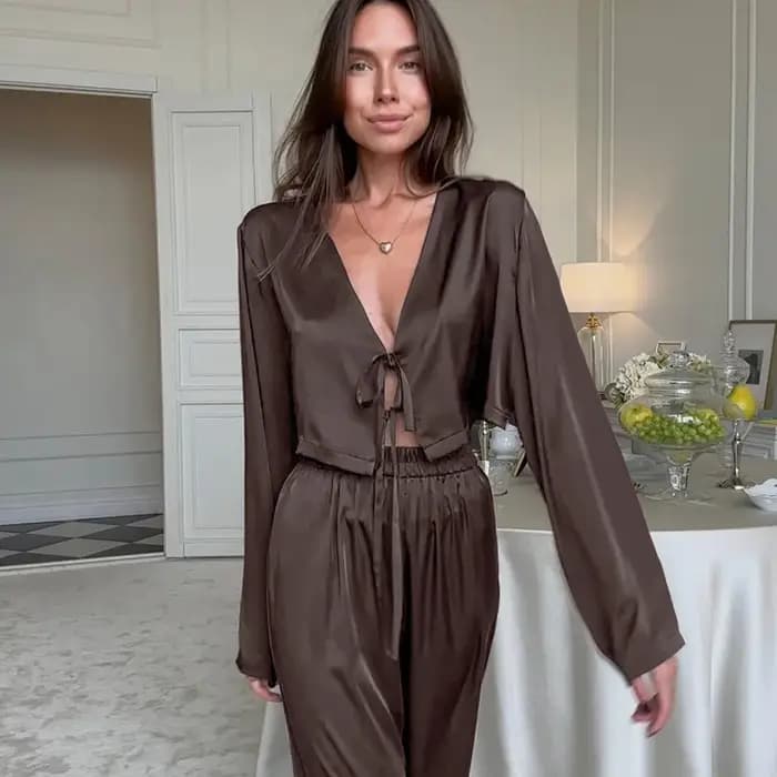 Ensemble pyjama pantalon à manches longues couleur marron, nouvelle collection printemps-été 2026