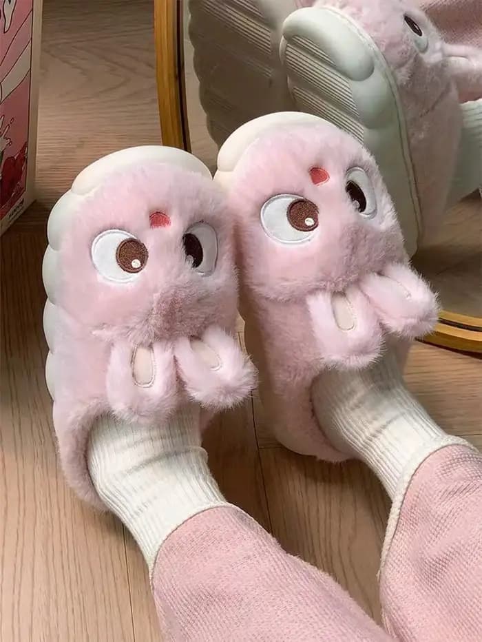 Nouvelles pantoufles lapin mignonnes de style dessin animé 2026 pour femmes, antidérapantes, chaudes