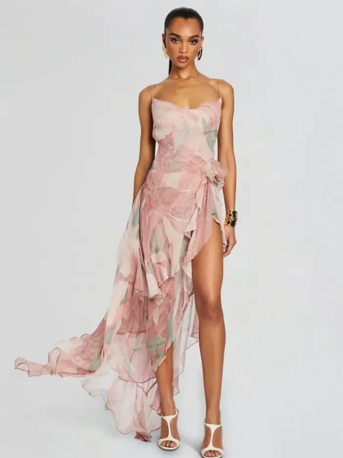 Robe longue d'été sexy à bretelles spaghetti imprimée avec volants fendus pour femme