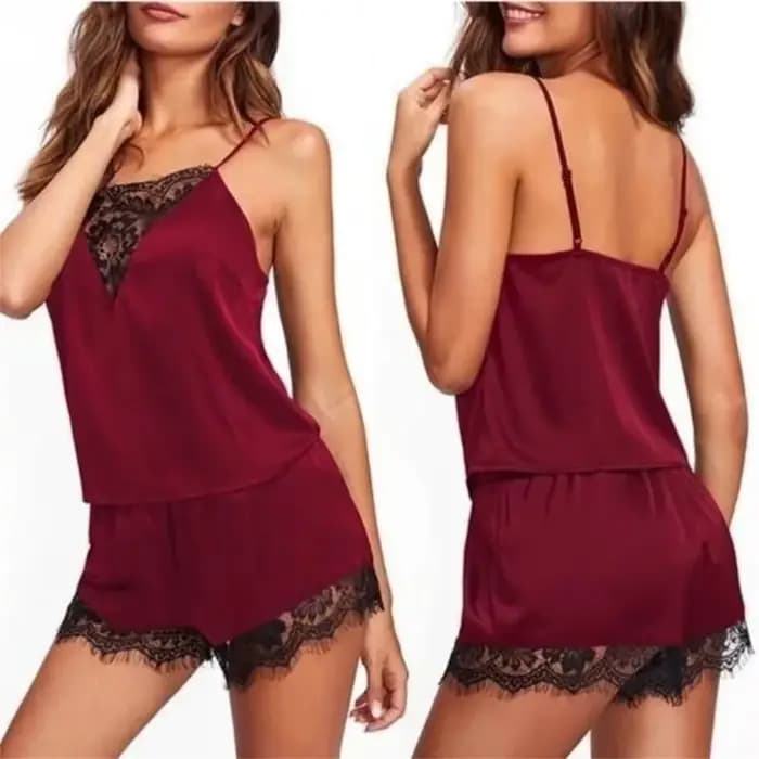Ensemble Pyjama en Satin et Dentelle pour Femme