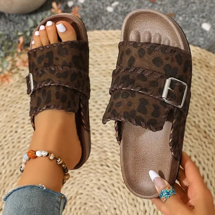 Nouvelles pantoufles confortables à semelle épaisse imprimé léopard pour femme, idéales pour l'été,