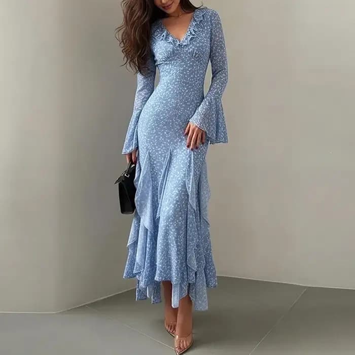 Robe longue élégante pour femme à manches évasées et bordure feuille de lotus