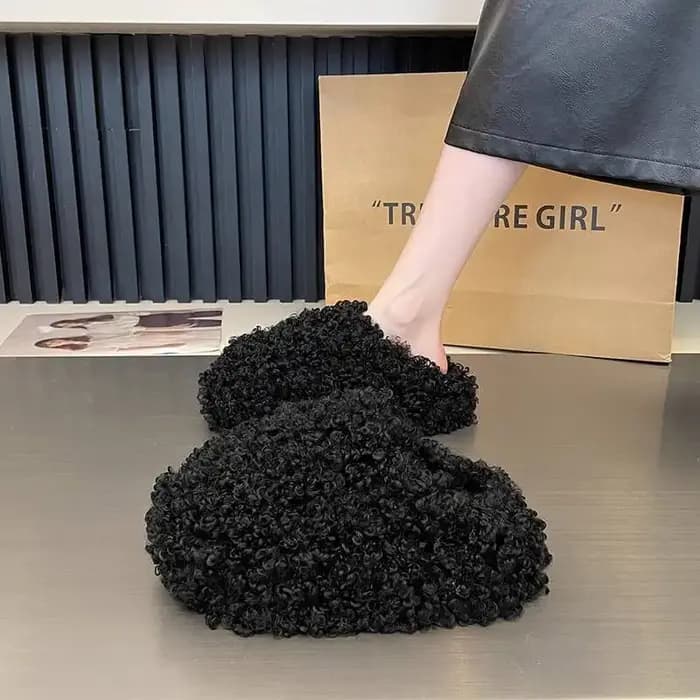 Pantoufles de maison en fourrure pour femmes
