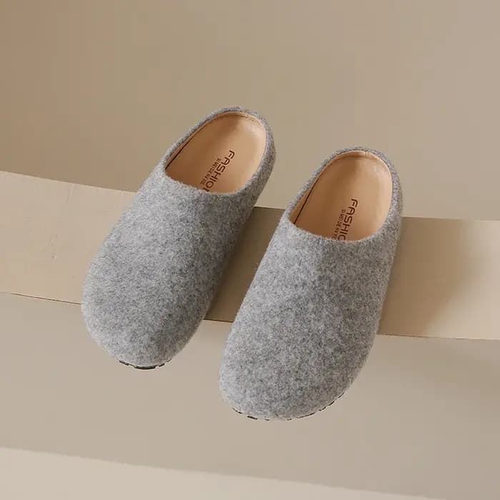 Pantoufles sabots confortables en daim pour femmes