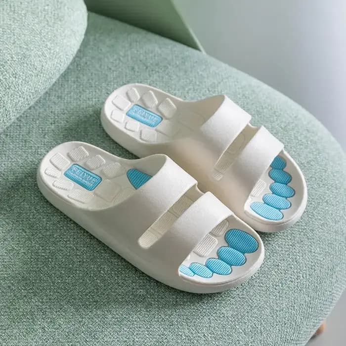 Pantoufle plate femme été nouveau 2025 maison intérieure confortable sandales mignonnes avec Promotion chaud