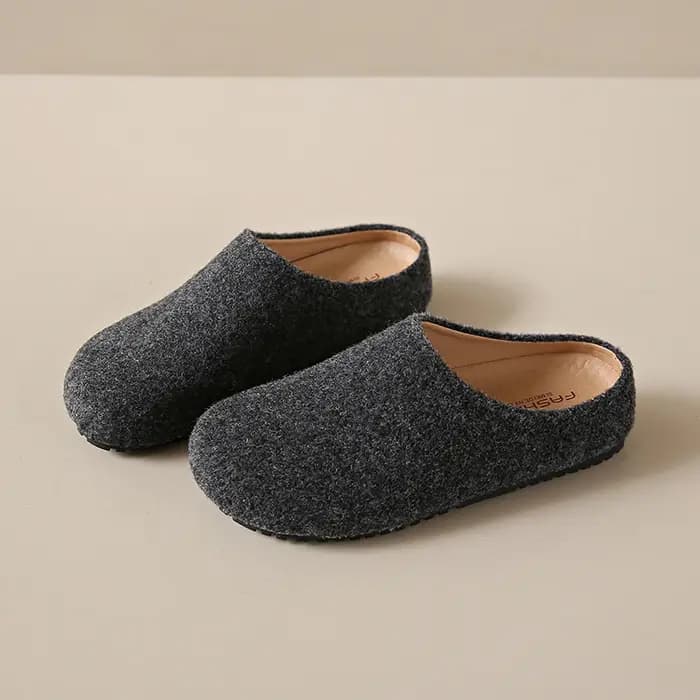Pantoufles sabots confortables en daim pour femmes