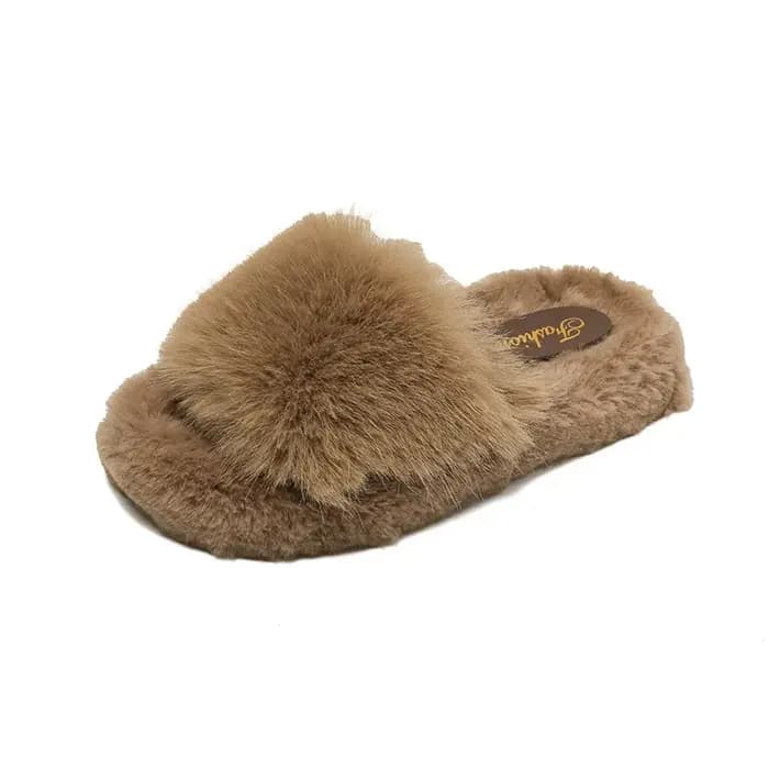 Pantoufles en fourrure pour femmes