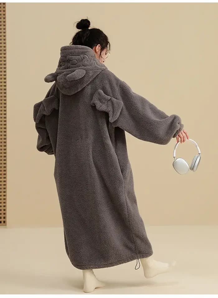 Robe de nuit à capuche de dessin animé mignon pour femmes