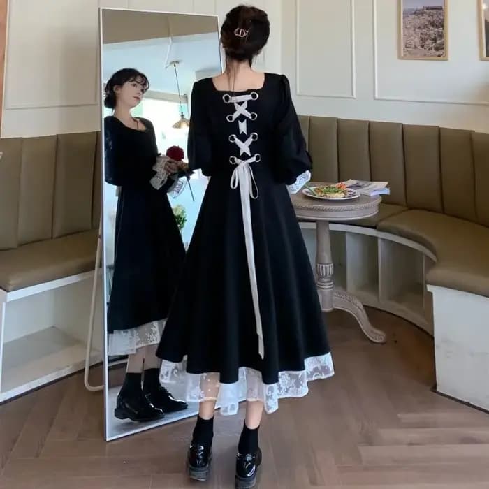 Robe à manches longues pour femmes élégantes Ins Black All-match Fashion Spring M-4XL Square Collar Vintage Bandage Hepb