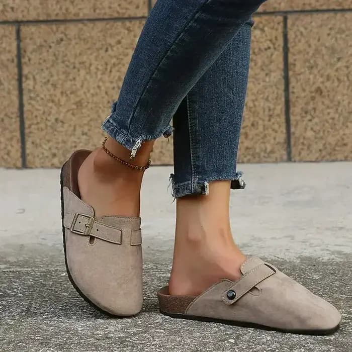 2025Pantoufles à talons compensés en faux daim pour femmes