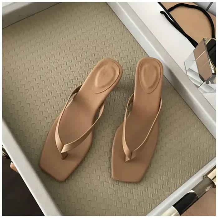 Bailamos-Pantoufles en cuir PU souple pour femmes, bande étroite, tongs à enfiler, chaussures à talons bas carrés, sandales d'été, haute qualité