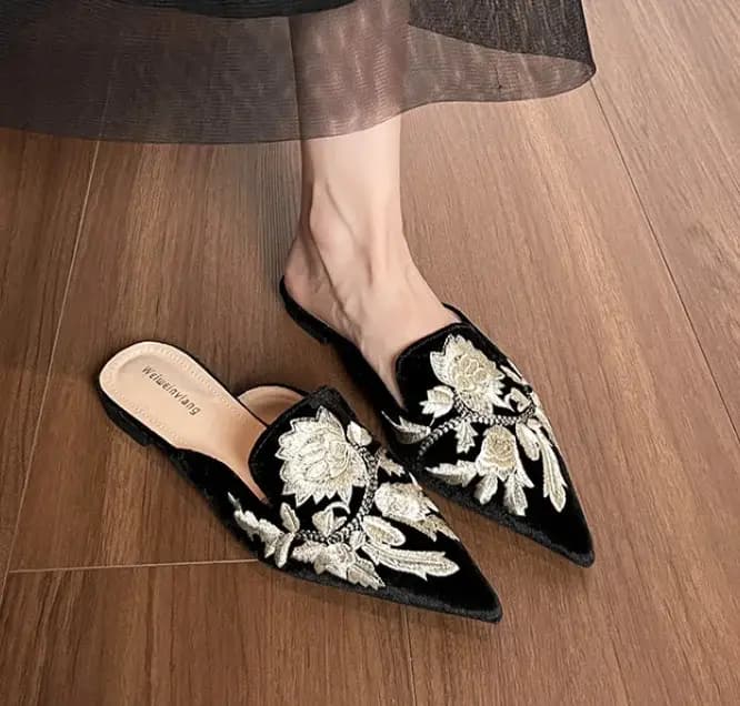 Velours broderie pantoufles florales femmes appartements bout pointu Mule chaussures dames intérieur