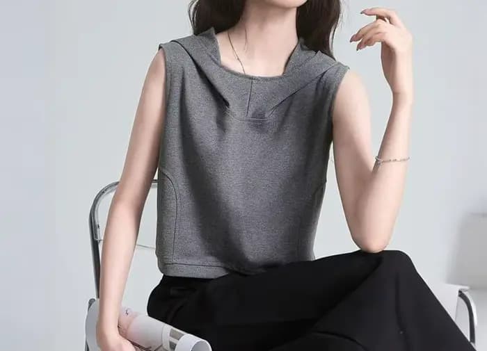 Gilet à capuche sans manches gris pour femme