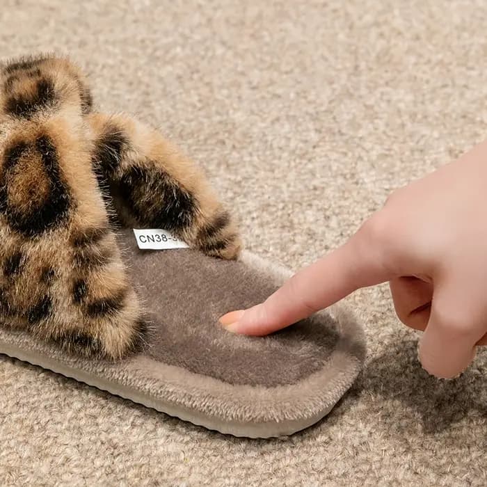 Pantoufles à bout ouvert imprimées léopard pour femmes