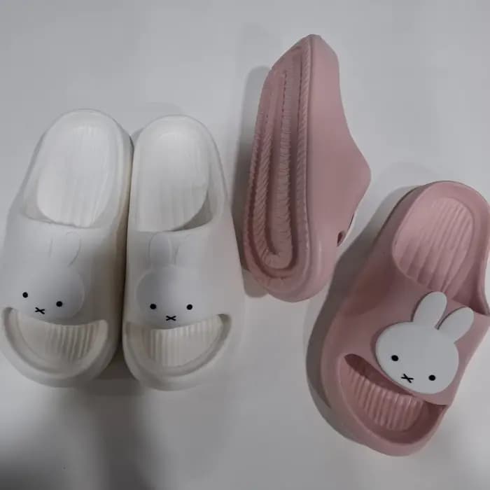 Mignonnes pantoufles antidérapantes Miffy pour hommes et femmes en EVA
