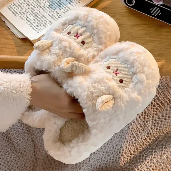 Pantoufles moelleuses en forme de mouton pour hommes et femmes
