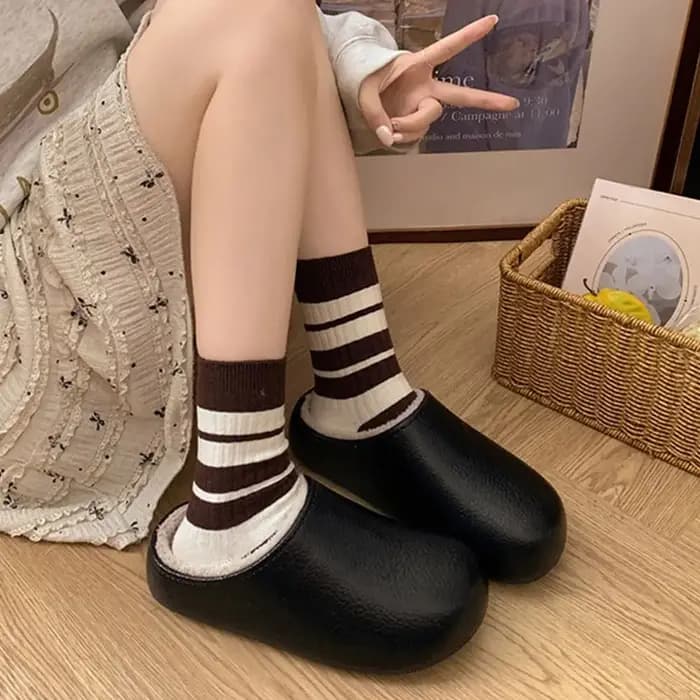36-41 pantoufles en peluche pour femmes anti-dérapant garder au chaud chaussures de maison d'hiver couleur unie semelle