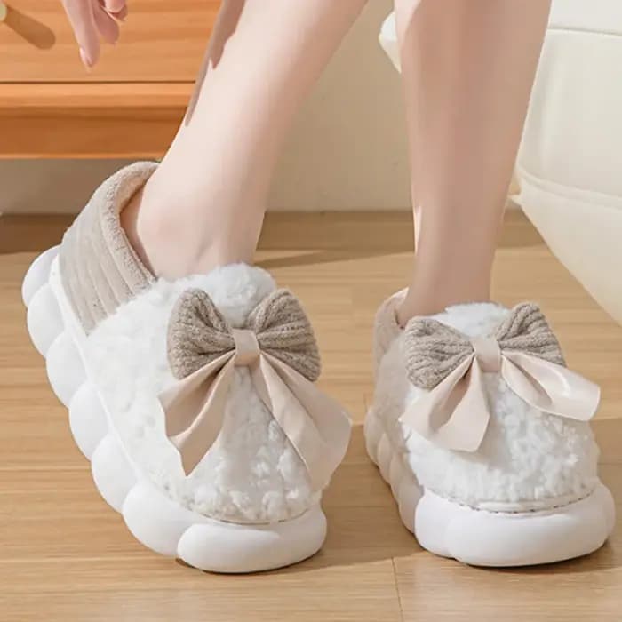 Pantoufles en fourrure pour femmes