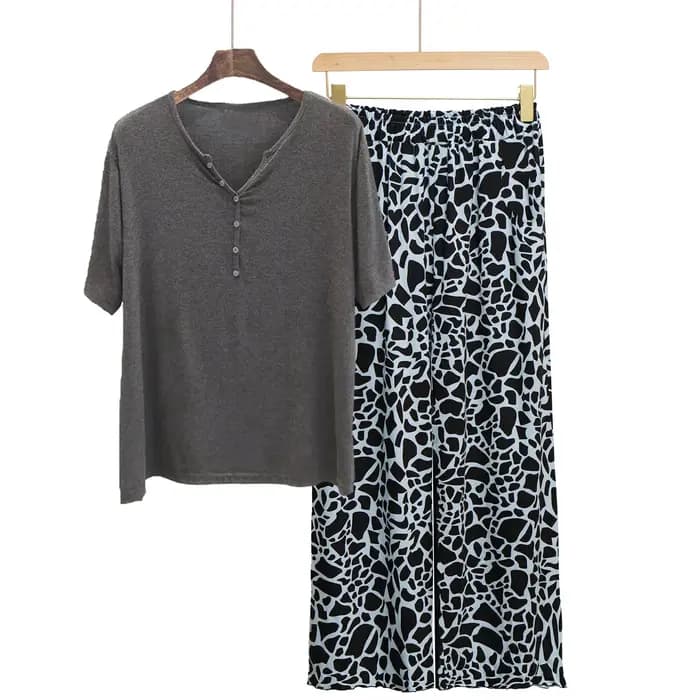 Ensemble de pyjama pour femmes Printemps Été Nouveau Pantalon à manches courtes Vêtement de détente