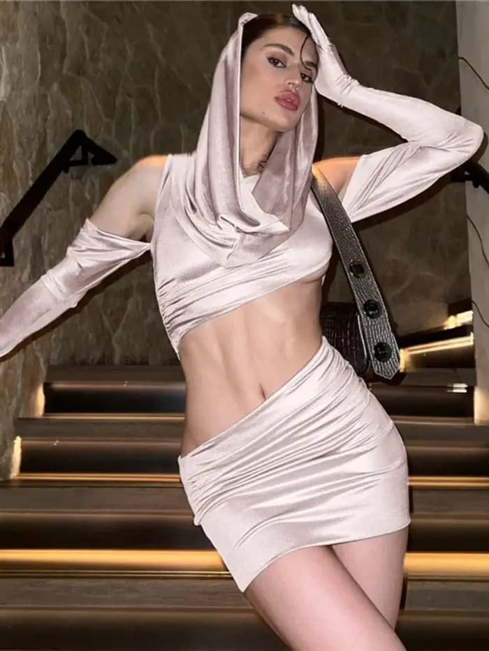 Robe de nuit à manches longues évidée pour femmes