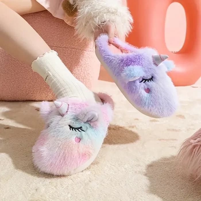 Pantoufles chaudes en forme de nuage pour femmes
