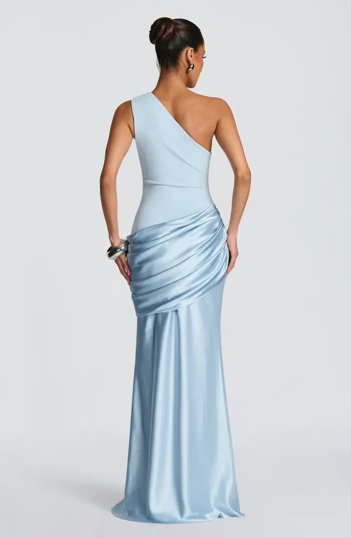 Robe pour femme, couleur unie