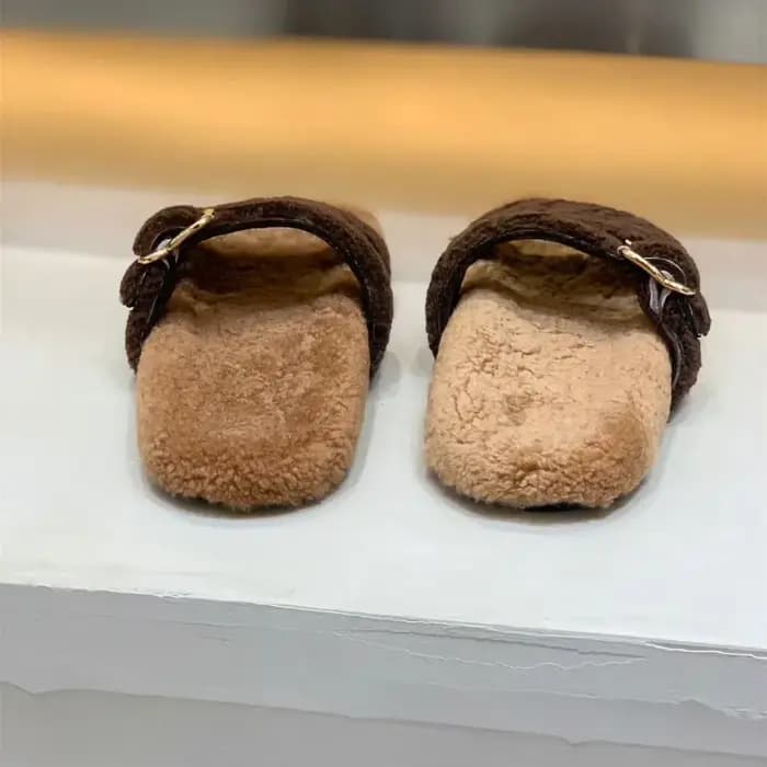 Chaussons d'intérieur en fourrure moelleuse pour femmes
