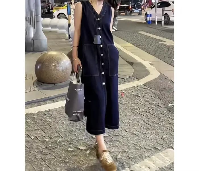 Robe en jean sans manches pour femme
