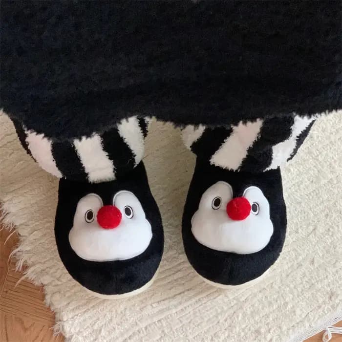 Pantoufles moelleuses pingouin de dessin animé pour femmes et hommes