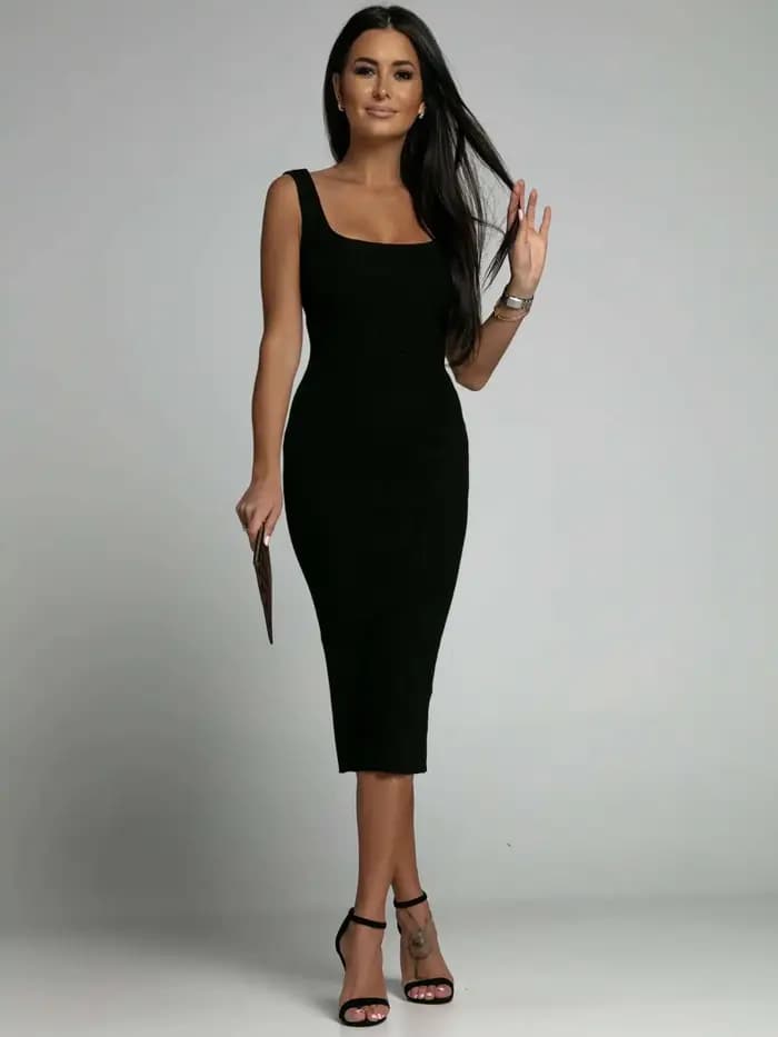 Robe courte minimaliste à col rond pour femmes