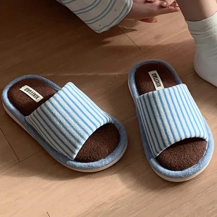 Pantoufles d'intérieur en fourrure pour femmes et hommes