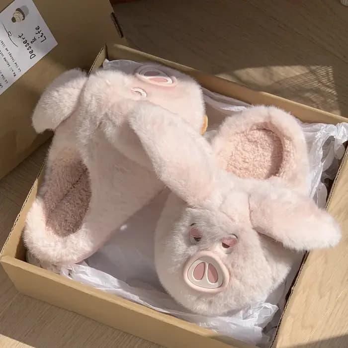 Pantoufles moelleuses cochon de dessin animé pour femmes