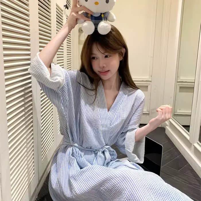 Chemise de nuit rayée bleue