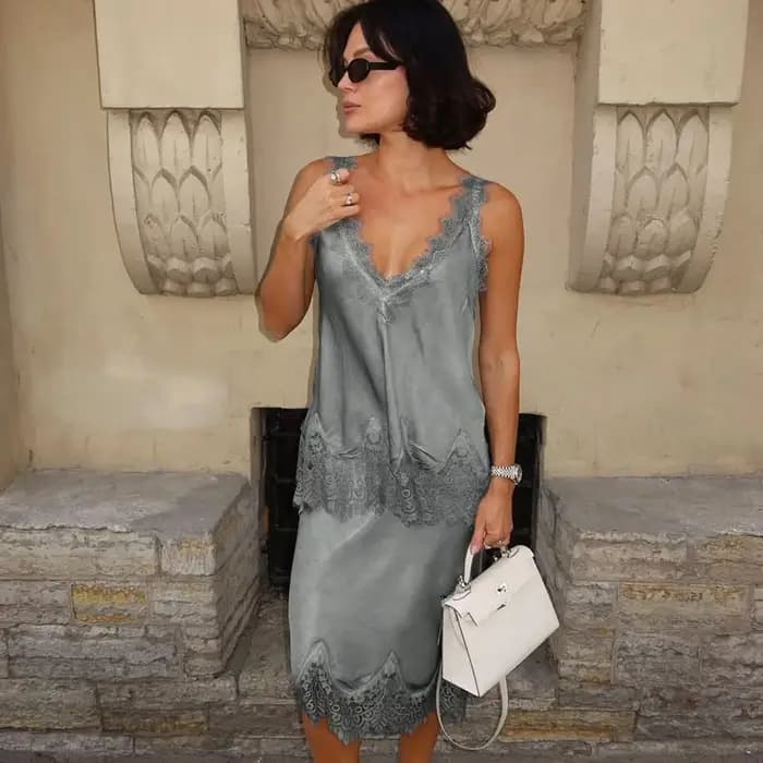 Ensemble 2 pièces Tuularose : Robe longue décontractée en dentelle et caraco tendance pour femme – Idéal pour les vacances et les soirées Y2K