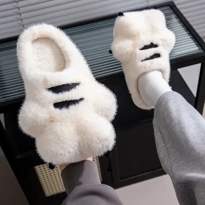 Pantoufles moelleuses de dessin animé mignon pour femmes et hommes