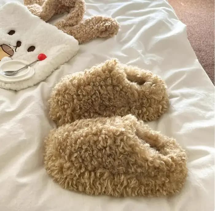 Pantoufles de maison en fourrure pour femmes