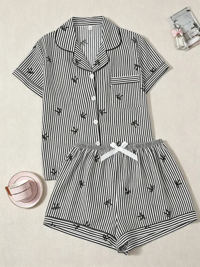 Pyjama classique rayé avec imprimé nœud pour femme, ensemble chemise boutonnée et short, pyjama 2 pi