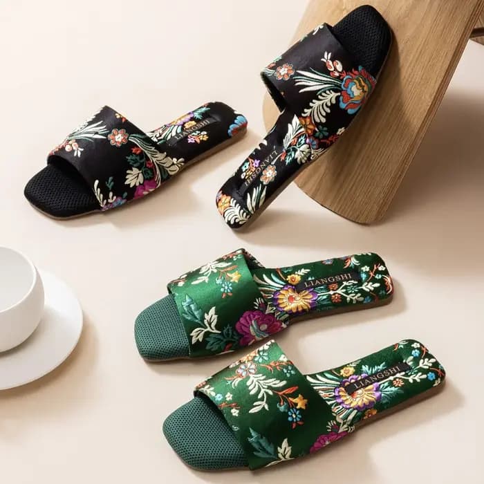 Nouvelles pantoufles d'intérieur chinoises haut de gamme pour femmes
