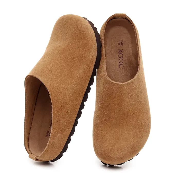 Sabots en cuir coordonnants avec pied en liège