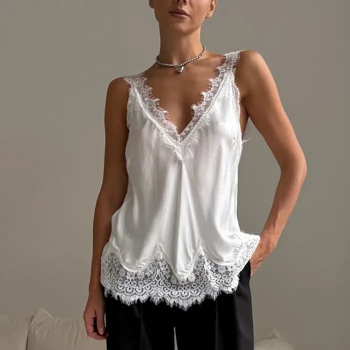 Ensemble 2 pièces Tuularose : Robe longue décontractée en dentelle et caraco tendance pour femme – Idéal pour les vacances et les soirées Y2K
