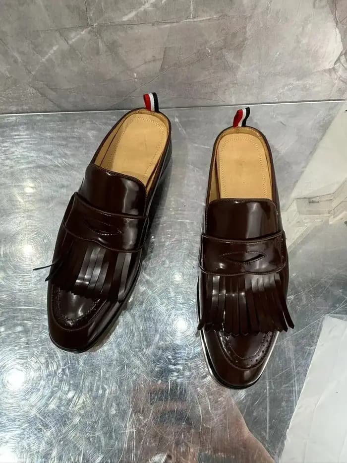 Pantoufles d'été de luxe en cuir véritable pour hommes, rouge vin, glands à la mode, Mules antidérap