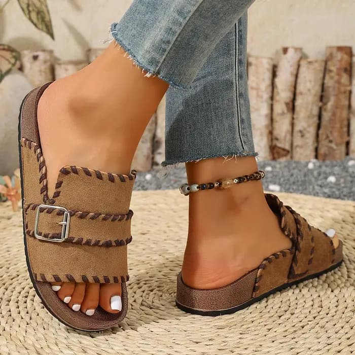 Nouvelles pantoufles confortables à semelle épaisse imprimé léopard pour femme