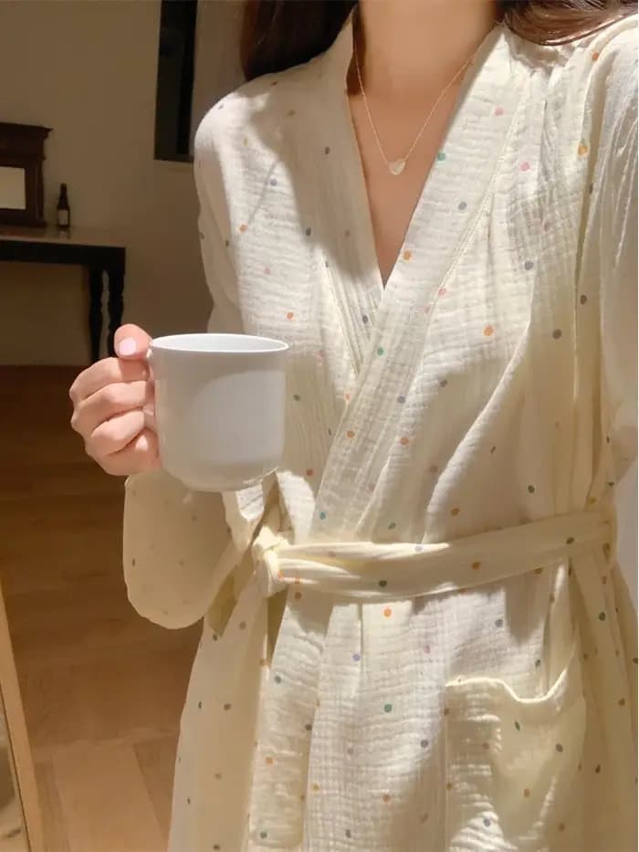 Robe de nuit simple et fraîche à imprimé pois pour femmes
