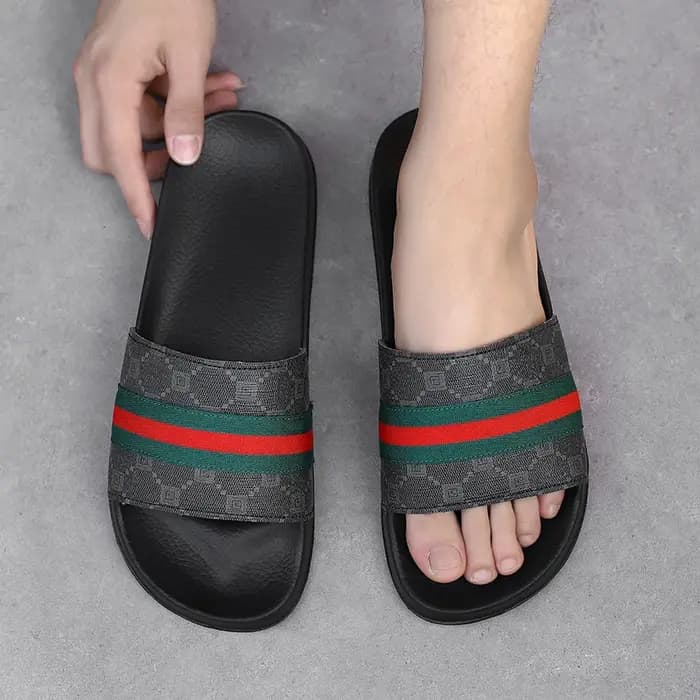 Chaussons de marque tendance pour hommes, ultra doux, antidérapants, résistants à l'usure, sandales