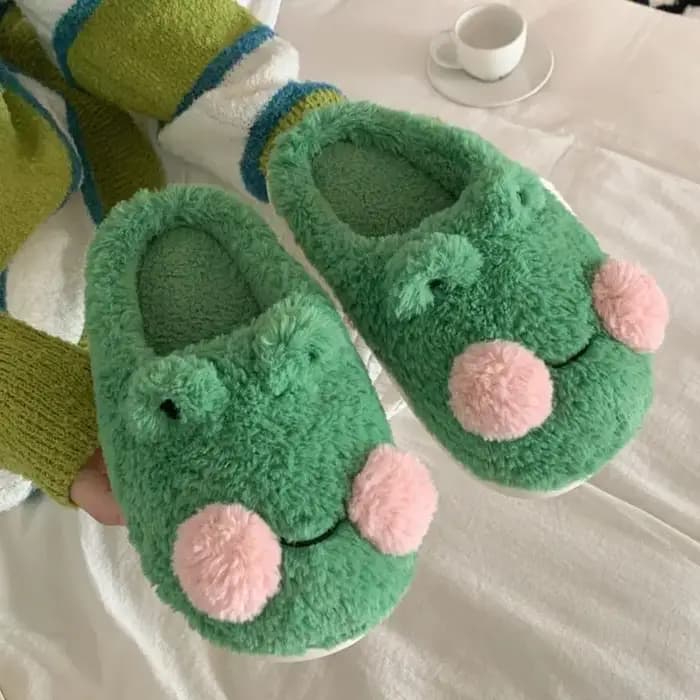 Pantoufles en coton grenouille de dessin animé pour femmes et hommes
