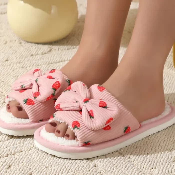 Mignon fraise nœud papillon maison pantoufles pour femmes léger plat en peluche chaussures chaudes femme hiver confort