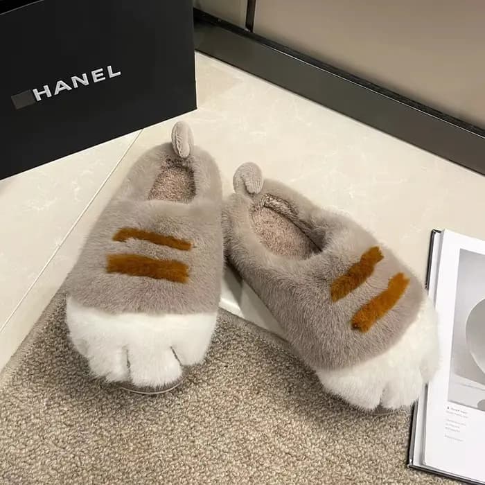 Nouvelles pantoufles adorables en forme de patte de chat pour femmes