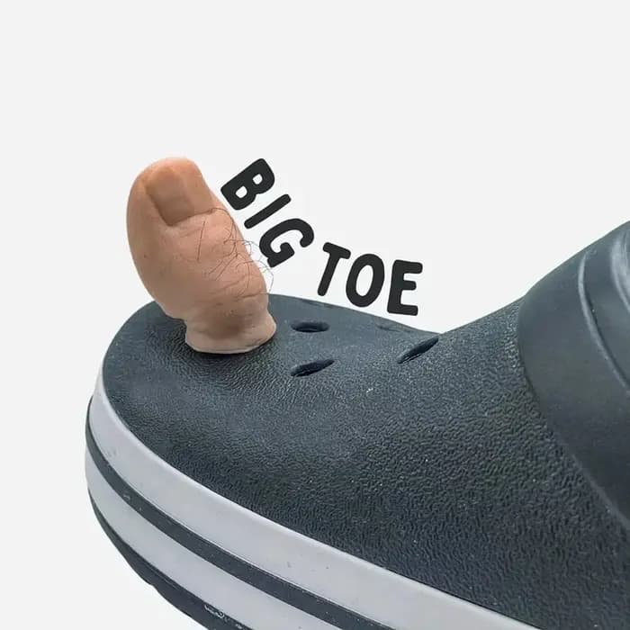 Nouveau 1 pièces Imitation gros orteil pantoufle décoration pouces vers le haut trou créatif chaussures breloques enfants adultes sandales drôle broche accessoires